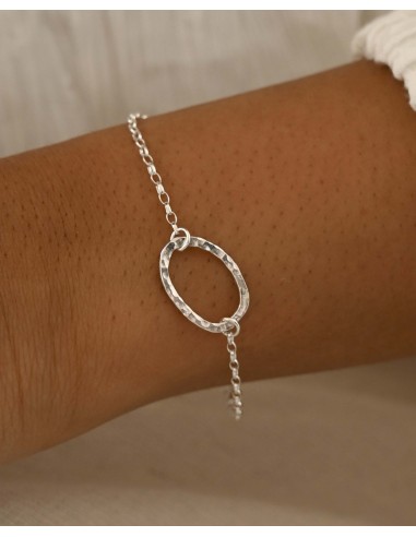 Bracelet ovale en argent martelé recyclé 2 - 3 jours ouvrés.